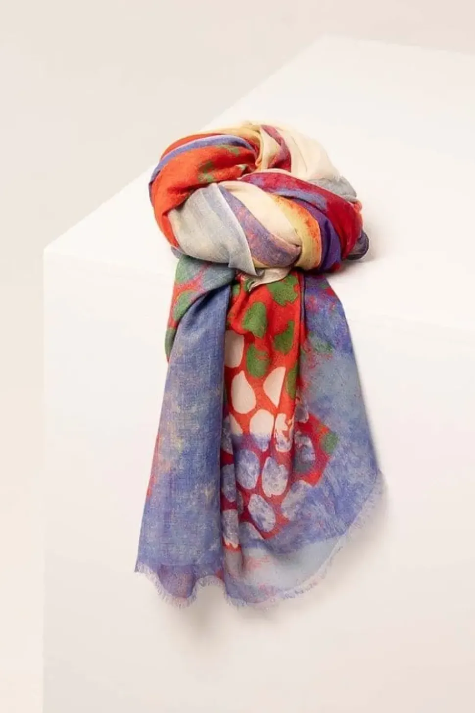 Ischiko Scarf 515 iris
