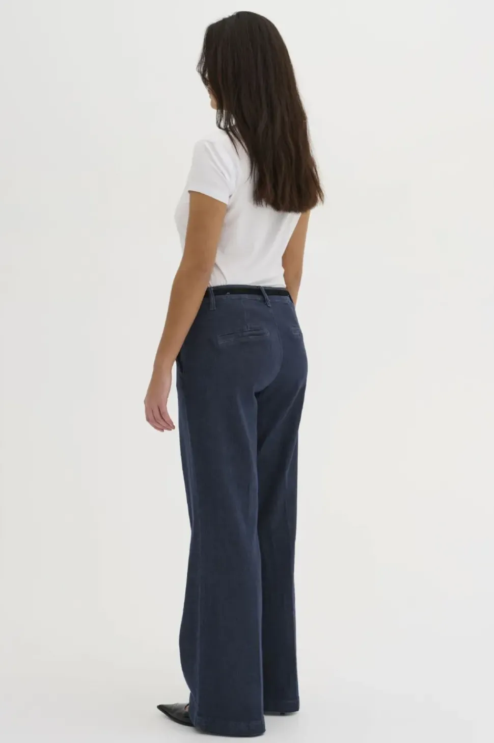 My Essentials Wardrobe Jean Lara dark blue unwash