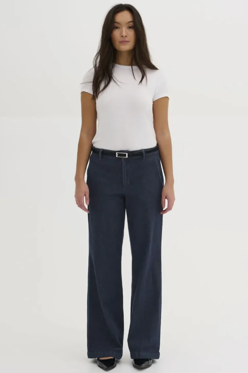 My Essentials Wardrobe Jean Lara dark blue unwash